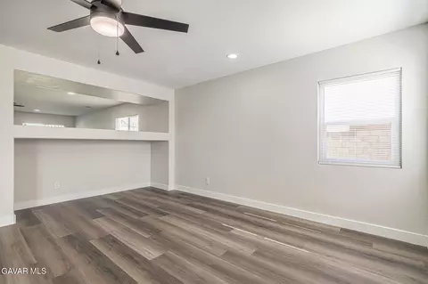 Living - 45123 Palm Ln, Lancaster, CA 93535 photo 6 of 7