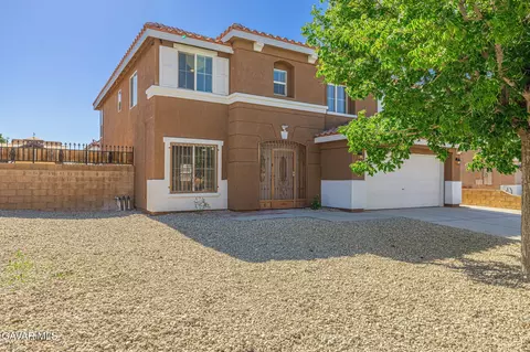 Exterior - 45123 Palm Ln, Lancaster, CA 93535 photo 4 of 12