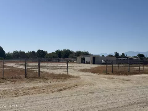 E Cor Kettering St 45th, Lancaster, CA 93535