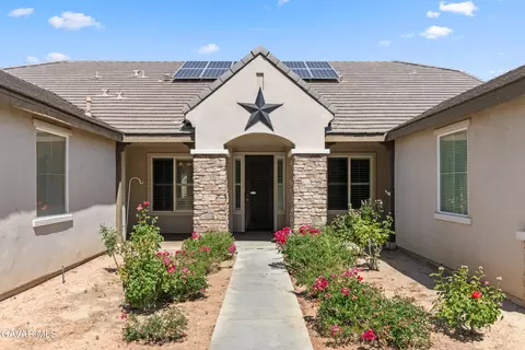 Other - 41530 Yew St, Lancaster, CA 93536 photo 1 of 6