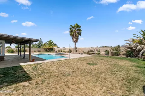 Other - 41530 Yew St, Lancaster, CA 93536 photo 4 of 6