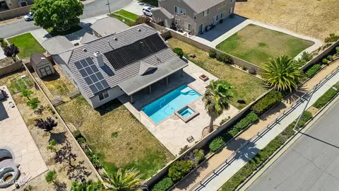 View/Area - 41530 Yew St, Lancaster, CA 93536 photo 3 of 6