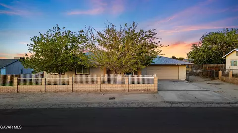 40554 E 152nd St, Lancaster, CA 93535