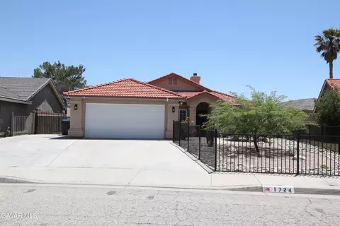 1724 High Vista Ave, Palmdale, CA 93550