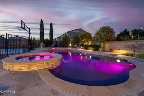 4209 W Avenue J-7, Lancaster, CA 93536
