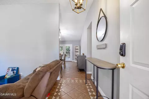 Entry Way - 43619 Steif St, Lancaster, CA 93535 photo 2 of 2