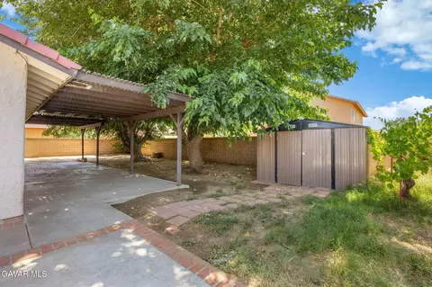 Exterior - 43619 Steif St, Lancaster, CA 93535 photo 2 of 7