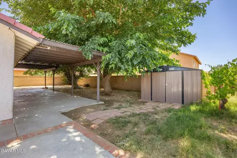 Exterior - 43619 Steif St, Lancaster, CA 93535 photo 6 of 7