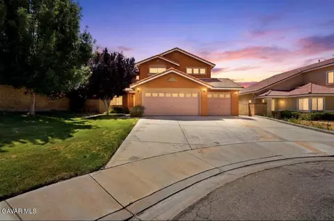 44103 Sundance Ct, Lancaster, CA 93535