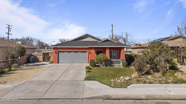 1329 W Avenue I, Lancaster, CA 93534