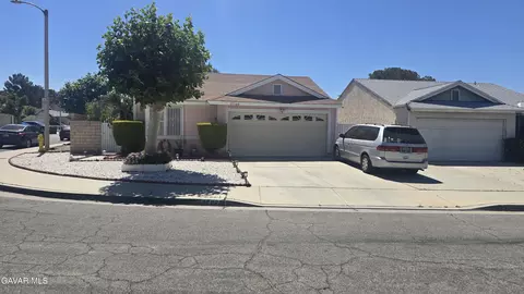 37023 E 29th Pl, Palmdale, CA 93550