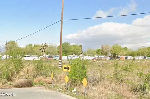 45409 E 8th St, Lancaster, CA 93535