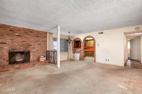 Living - 43835 2nd St E, Lancaster, CA 93535 photo 2 of 3