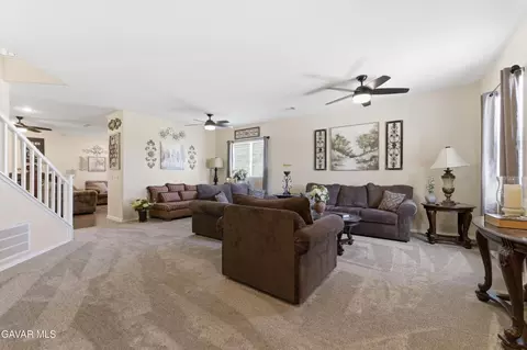 Entry Way - 1453 Ponderosa Dr, Tehachapi, CA 93561 photo 1 of 3