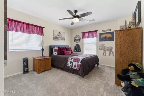 Bedroom - 1453 Ponderosa Dr, Tehachapi, CA 93561 photo 4 of 4