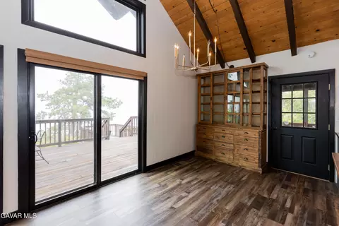 Dining - 27001 Medicine Bow Ct, Tehachapi, CA 93561 photo 1 of 1