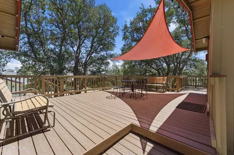 Exterior - 21404 Quail Springs Rd, Tehachapi, CA 93561 photo 5 of 8