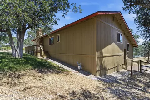Exterior - 21404 Quail Springs Rd, Tehachapi, CA 93561 photo 8 of 8