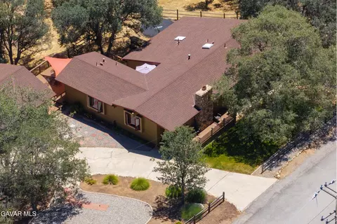View/Area - 21404 Quail Springs Rd, Tehachapi, CA 93561 photo 1 of 9