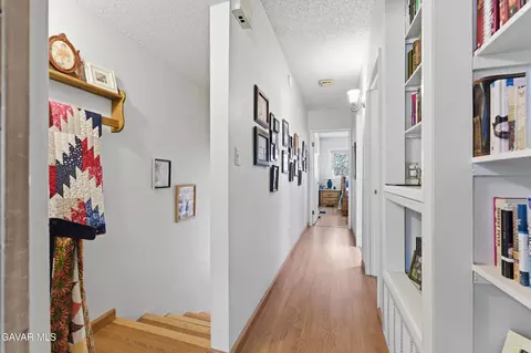 Entry Way - 21404 Quail Springs Rd, Tehachapi, CA 93561 photo 1 of 1