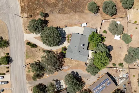 View/Area - 22731 Camp Dr, Tehachapi, CA 93561 photo 3 of 7