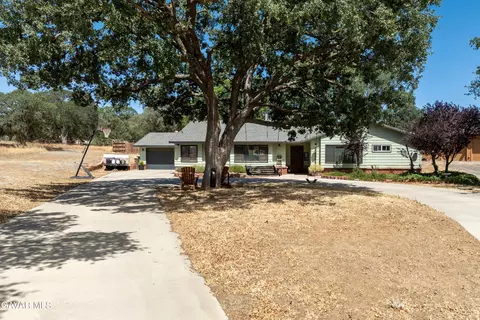 Exterior - 22731 Camp Dr, Tehachapi, CA 93561 photo 8 of 9