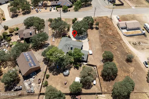 View/Area - 22731 Camp Dr, Tehachapi, CA 93561 photo 2 of 7