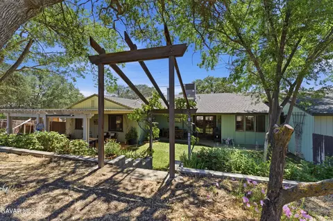 Exterior - 22731 Camp Dr, Tehachapi, CA 93561 photo 6 of 9