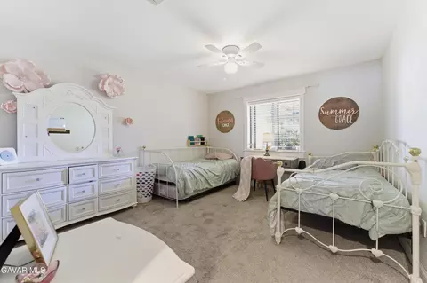 Bedroom - 22731 Camp Dr, Tehachapi, CA 93561 photo 3 of 5