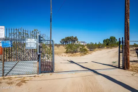46408 172nd St #E, Lancaster, CA 93535