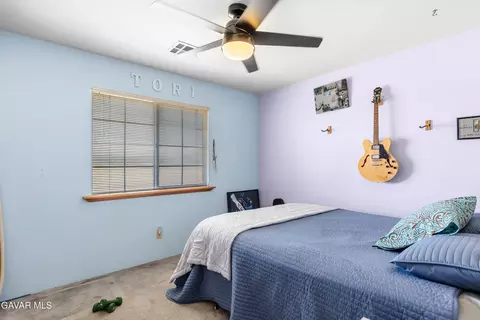Bedroom - 18888 Pellisier Rd, Tehachapi, CA 93561 photo 4 of 6