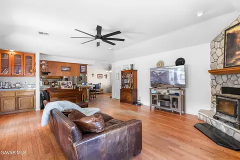 Other - 18888 Pellisier Rd, Tehachapi, CA 93561 photo 4 of 18
