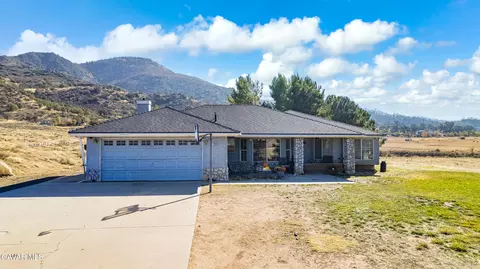 Exterior - 18888 Pellisier Rd, Tehachapi, CA 93561 photo 6 of 6