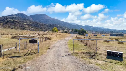 Other - 18888 Pellisier Rd, Tehachapi, CA 93561 photo 2 of 18