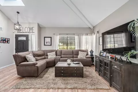44136 Shad St, Lancaster, CA 93536 photo 6