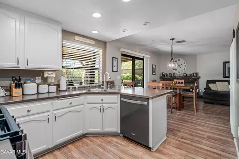 44136 Shad St, Lancaster, CA 93536 photo 9