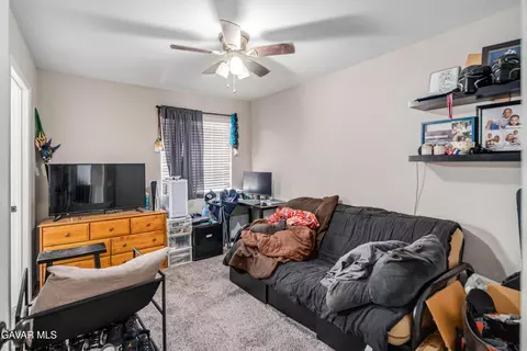 44136 Shad St, Lancaster, CA 93536 photo 25