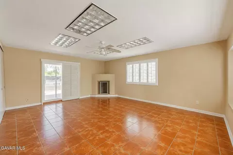 3153 E Avenue H4, Lancaster, CA 93535 photo 9