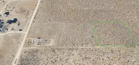 39060 E 230th St, Palmdale, CA 93591 photo 2