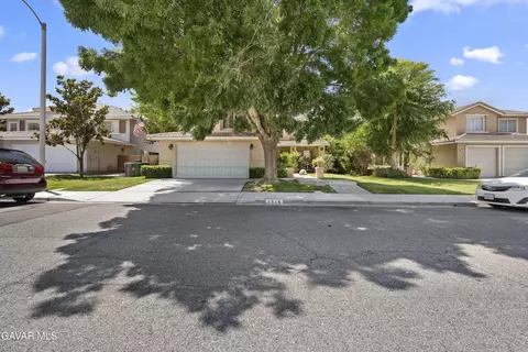 1516 W Avenue H4, Lancaster, CA 93534