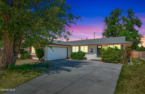 45514 11th St, Lancaster, CA 93534