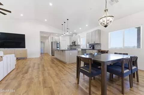Dining - 19900 Chinook St, Tehachapi, CA 93561 photo 1 of 1