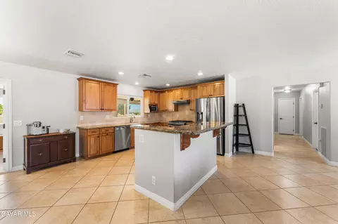 Kitchen - 16311 Nosoni Rd, Apple Valley, CA 92307 photo 1 of 5