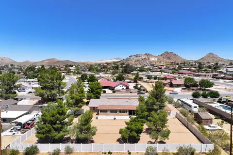 View/Area - 16311 Nosoni Rd, Apple Valley, CA 92307 photo 3 of 5