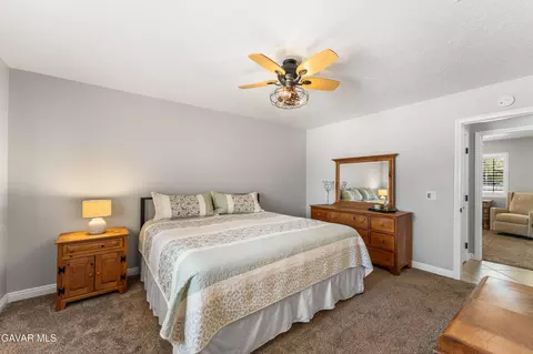 Bedroom - 16311 Nosoni Rd, Apple Valley, CA 92307 photo 5 of 6