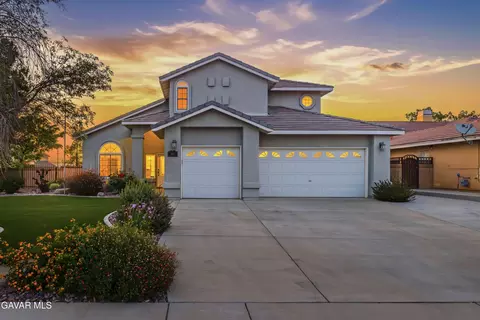5613 W Avenue L1, Lancaster, CA 93536