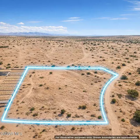e dunlin 196e vic avenue #P11, Palmdale, CA 93591