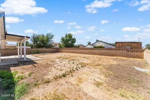 2559 E Avenue J2, Lancaster, CA 93535 photo 22
