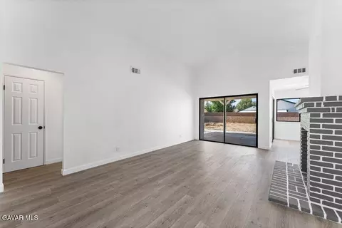 2559 E Avenue J2, Lancaster, CA 93535 photo 12