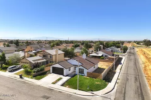 2559 E Avenue J2, Lancaster, CA 93535 photo 20